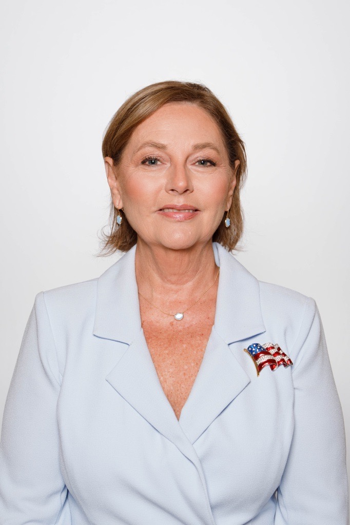 Portrait of Darline Graham